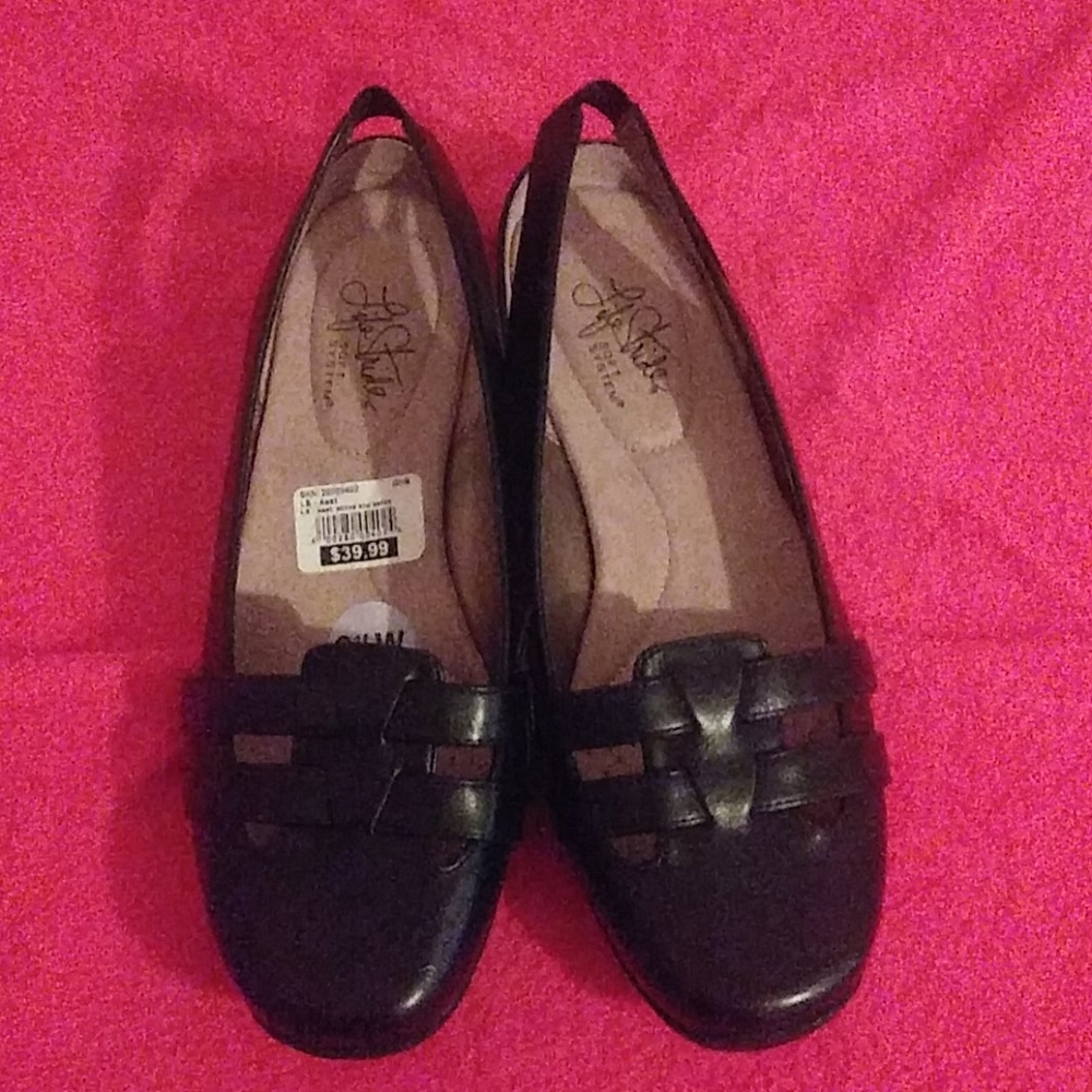 8.5 life stride flats